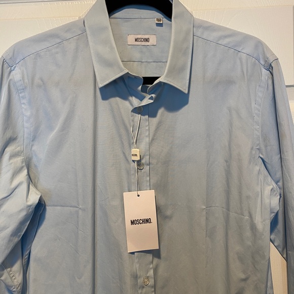 Moschino Men’s Embroidered Heart Button Down Shirt Size US15.5/EU40 Light Blue. - Picture 3 of 8